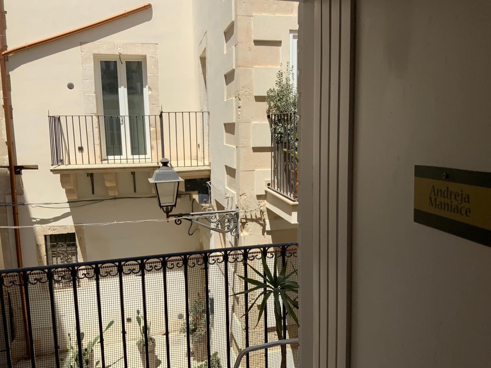 Ferienwohnung Andreja Maniace Syrakus Exterior foto